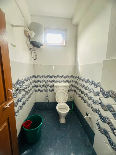 Clean attached bathroom at Yangzom Homestay Dirang